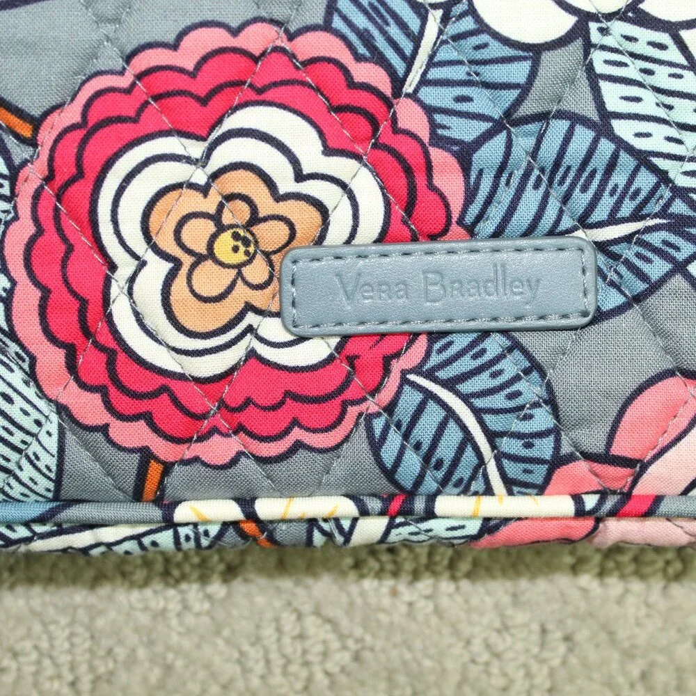 NEW Vera Bradley Floral 16